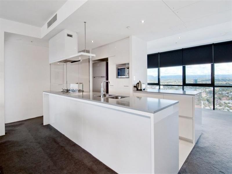 9 Ferny Avenue, Surfers Paradise QLD 4217
