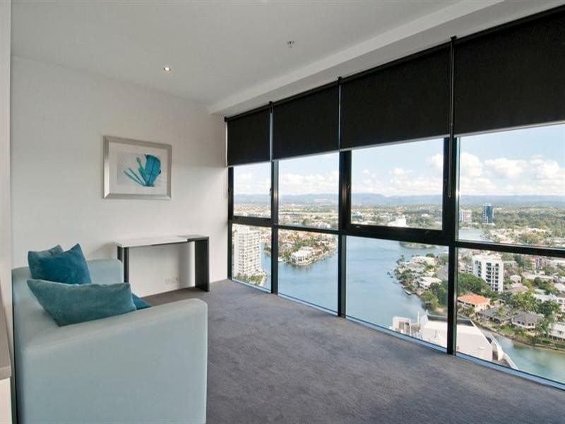 9 Ferny Avenue, Surfers Paradise QLD 4217