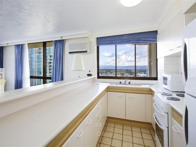 18 Hanlan Street – Surfers Beachcomber, Surfers Paradise QLD 4217