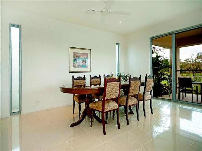 9106 Peter Senior Drive, Hope Island QLD 4212
