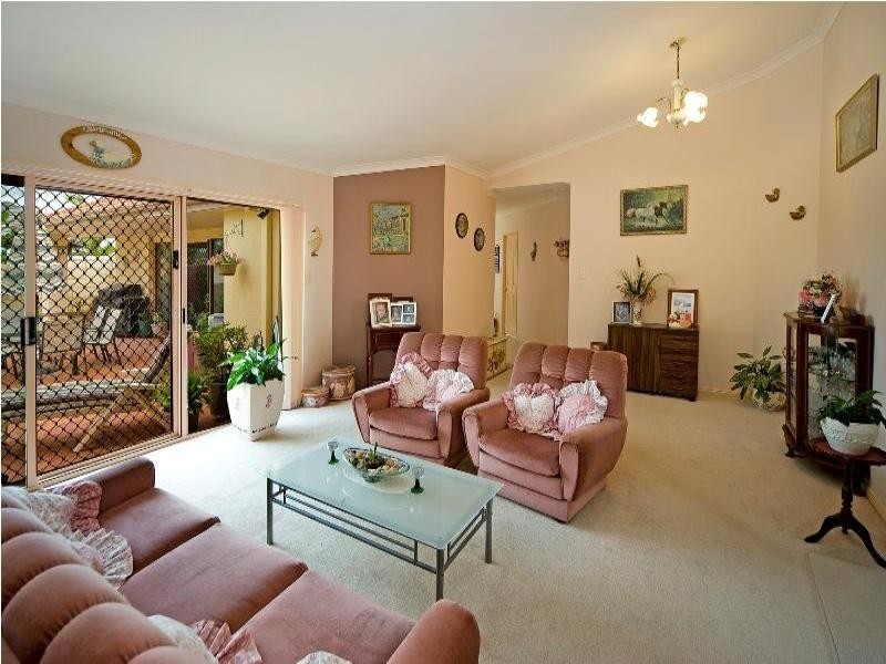 6 Parkwater Point, Helensvale QLD 4212