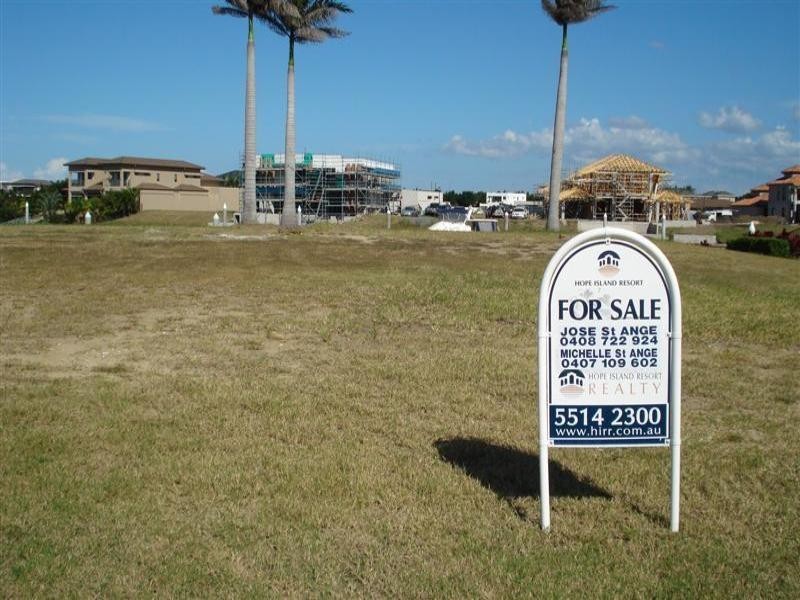 2634 Virginia Drive, Hope Island QLD 4212