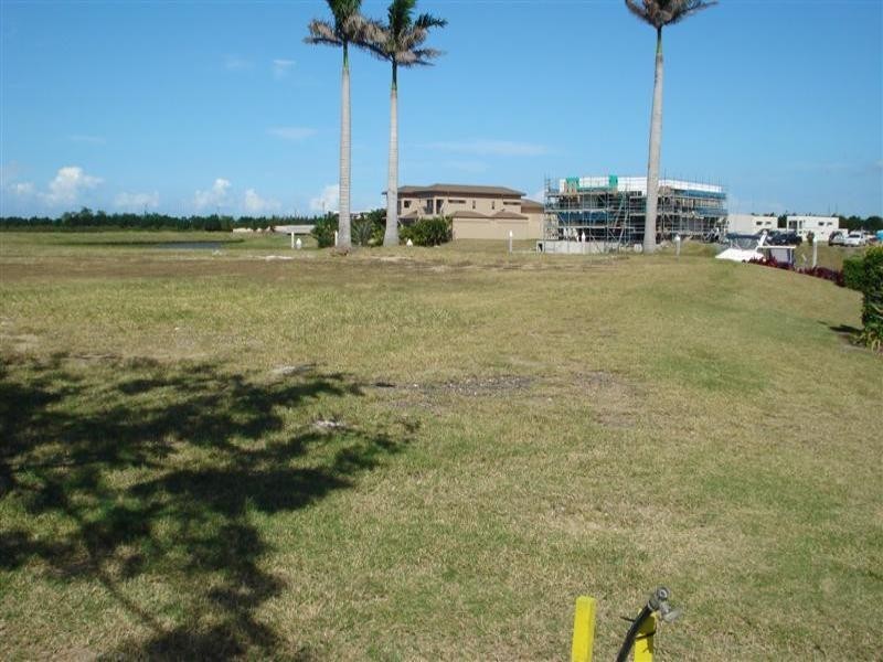 2634 Virginia Drive, Hope Island QLD 4212