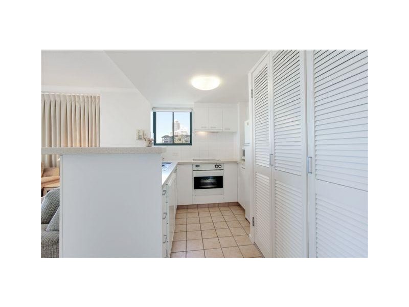 3C Emerald Sands.2 Fern Street, Surfers Paradise QLD 4217