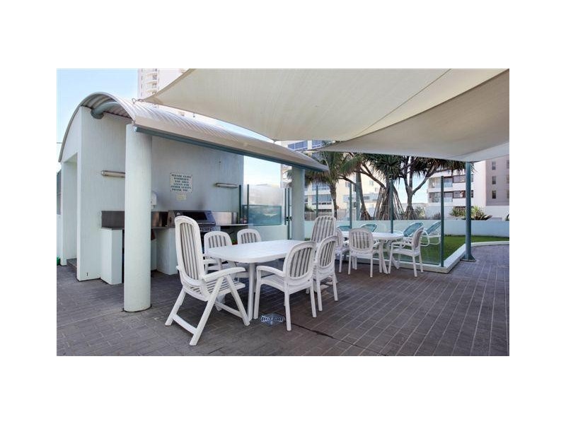 3C Emerald Sands.2 Fern Street, Surfers Paradise QLD 4217