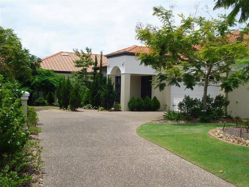 2006 Gracemere Gardens Circuit, Hope Island QLD 4212