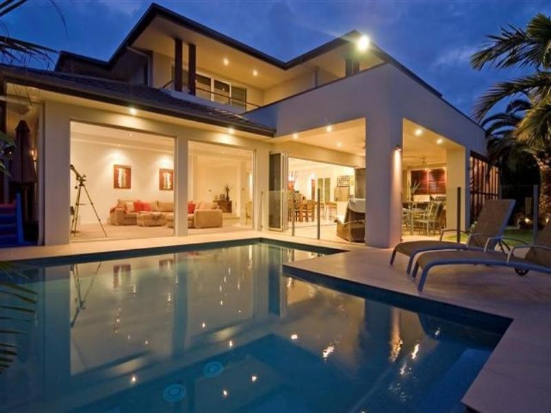 2504 Cressbrook Drive, Hope Island QLD 4212