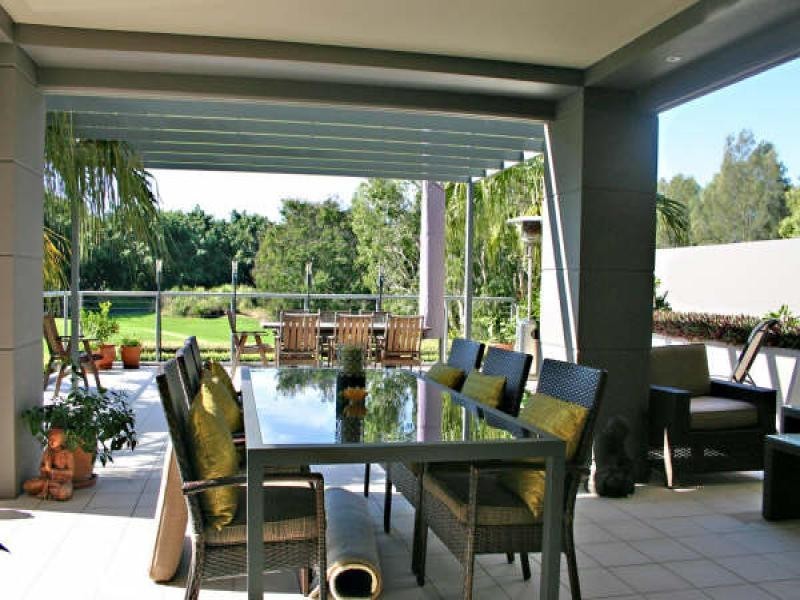 8424 Magnolia Drive East, Hope Island QLD 4212