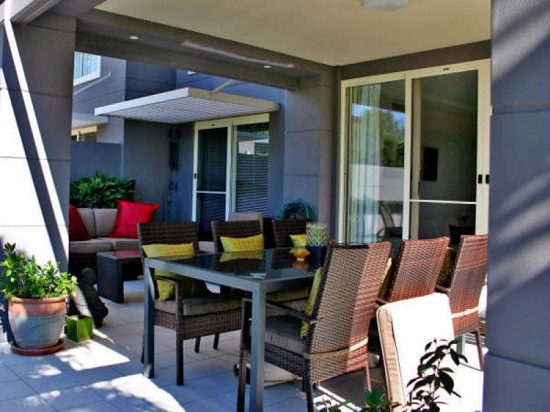 8424 Magnolia Drive East, Hope Island QLD 4212