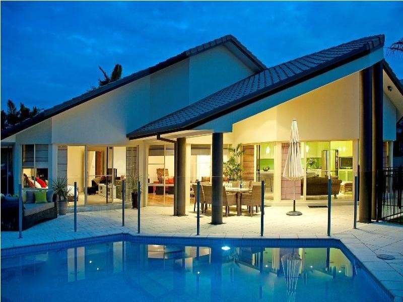 1084 Killymoon Drive, Hope Island QLD 4212