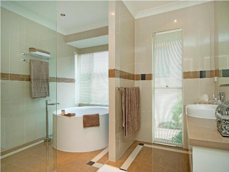 1084 Killymoon Drive, Hope Island QLD 4212