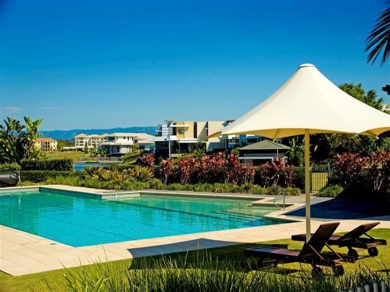 6112 Bolsena Circuit, Hope Island QLD 4212