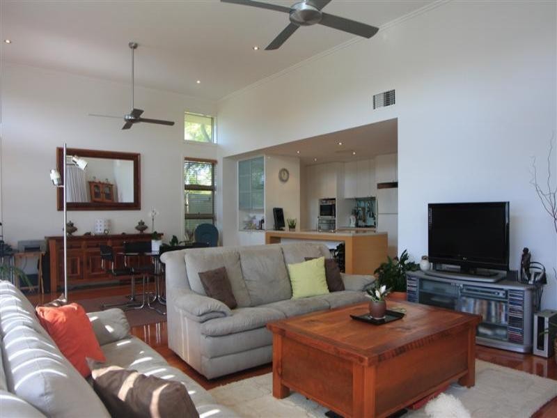 6112 Bolsena Circuit, Hope Island QLD 4212