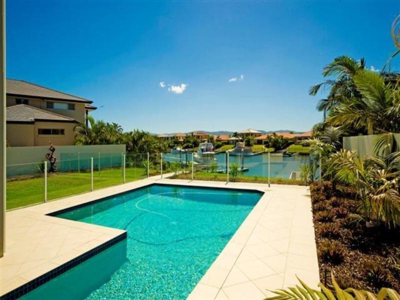 2130 Carlton Drive, Hope Island QLD 4212