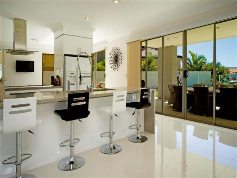 2130 Carlton Drive, Hope Island QLD 4212