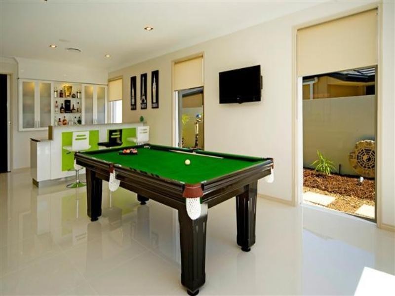 2130 Carlton Drive, Hope Island QLD 4212