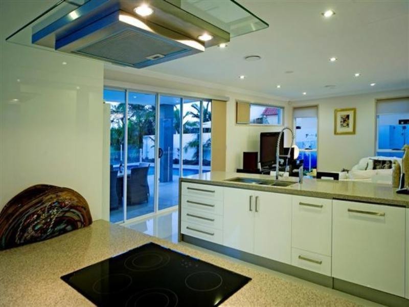 2130 Carlton Drive, Hope Island QLD 4212