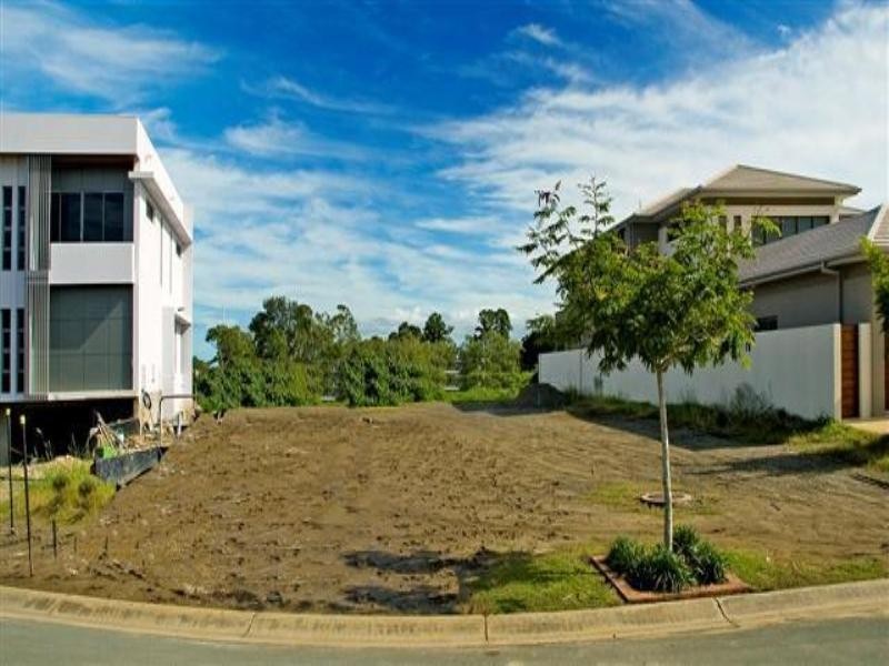 2335 Cressbrook Drive, Hope Island QLD 4212
