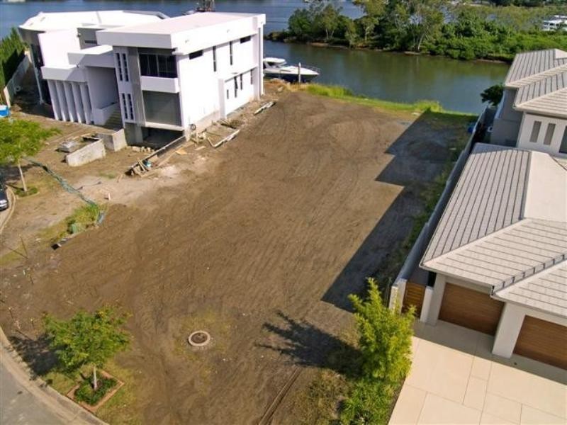 2335 Cressbrook Drive, Hope Island QLD 4212