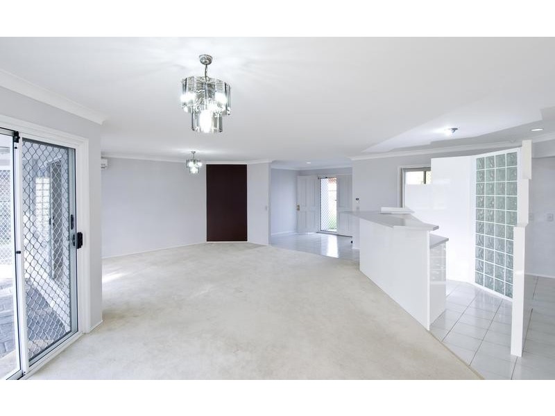 24 Greg Norman Drive, Parkwood QLD 4214