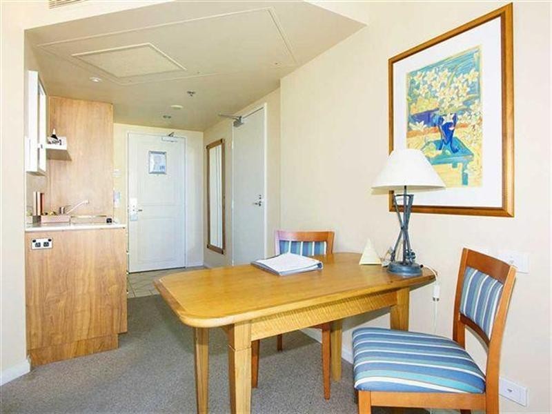 25 Laycock Street, Surfers Paradise QLD 4217