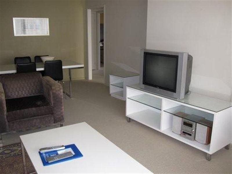 23 Ferny Avenue, Surfers Paradise QLD 4217