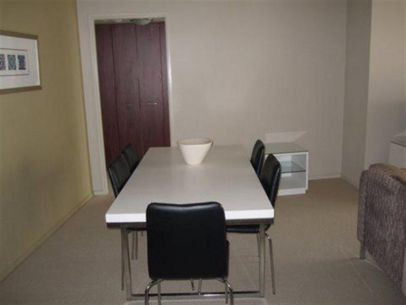 23 Ferny Avenue, Surfers Paradise QLD 4217