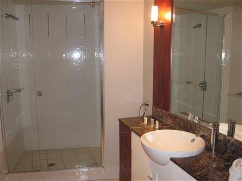 23 Ferny Avenue, Surfers Paradise QLD 4217