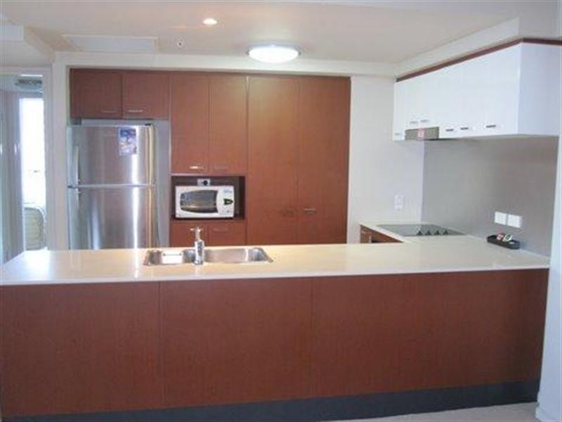 23 Ferny Avenue, Surfers Paradise QLD 4217