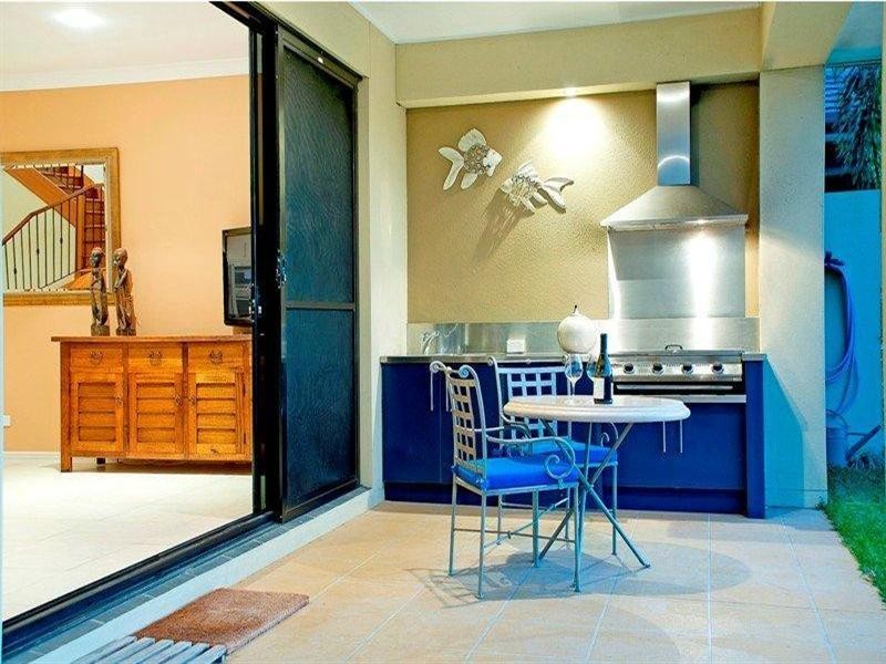 2152 Beaufort Way, Hope Island QLD 4212