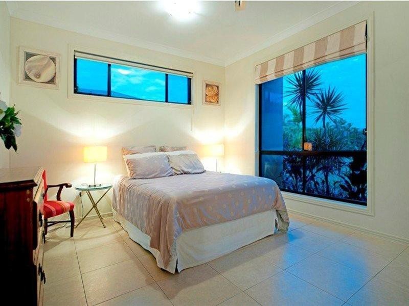 2152 Beaufort Way, Hope Island QLD 4212