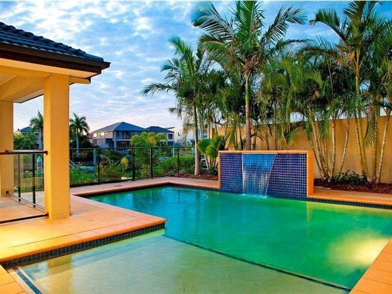 2152 Beaufort Way, Hope Island QLD 4212