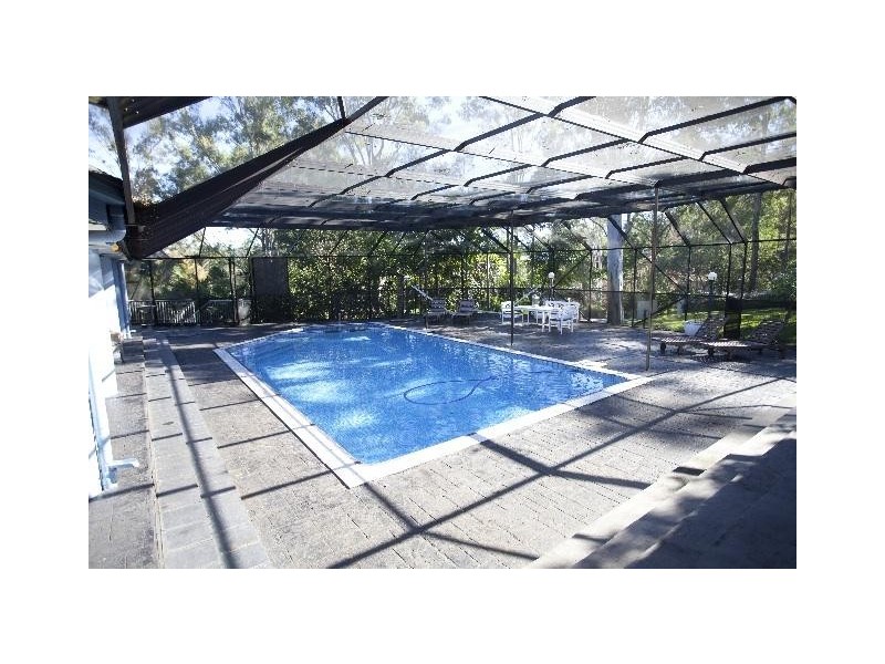 11 Bellara Street, Ashmore QLD 4214