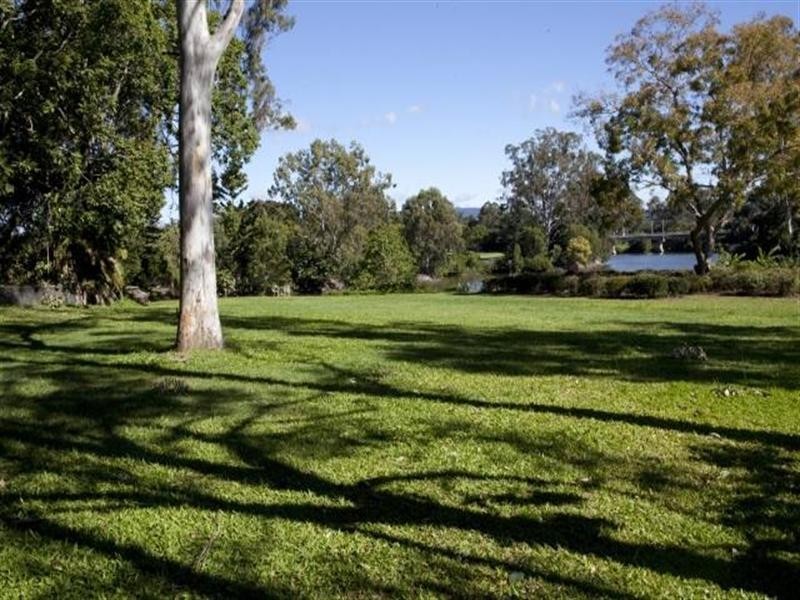 11 Bellara Street, Ashmore QLD 4214