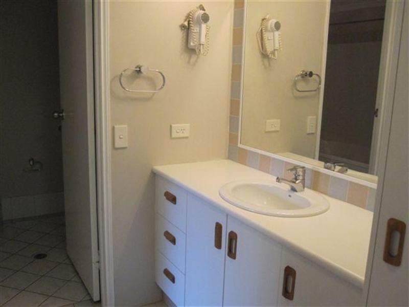 1 Paradise Island, Surfers Paradise QLD 4217