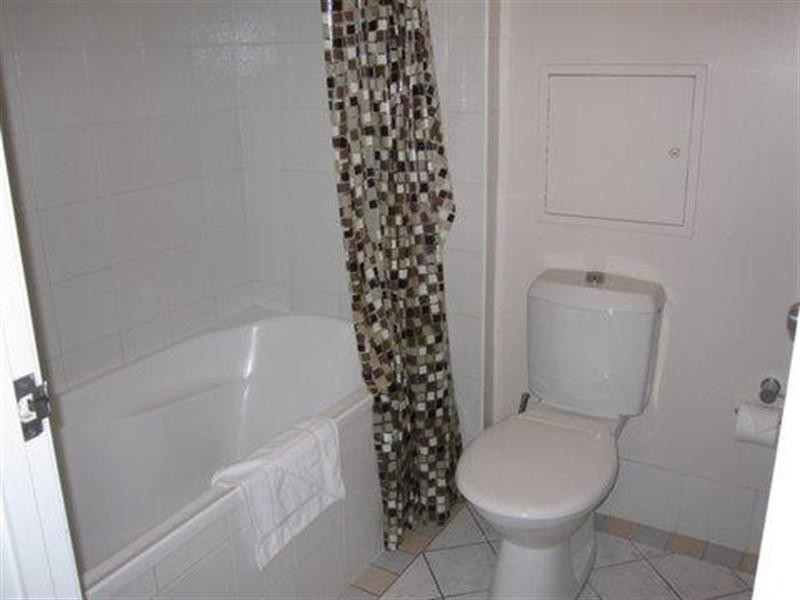 1 Paradise Island, Surfers Paradise QLD 4217