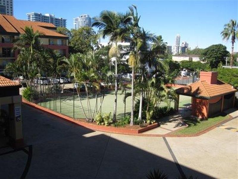 1 Paradise Island, Surfers Paradise QLD 4217