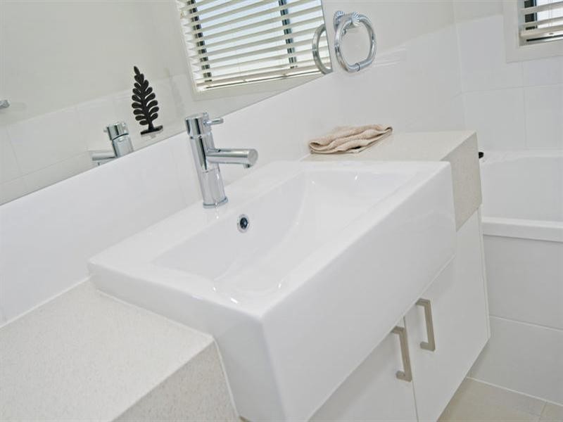 Pacific Pines QLD 4211