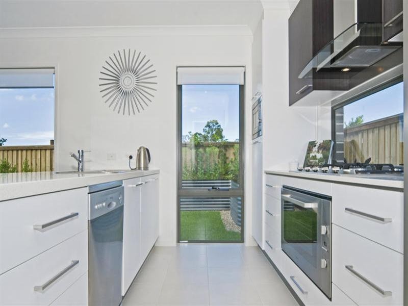 Pacific Pines QLD 4211