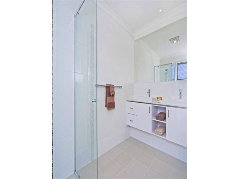 Pacific Pines QLD 4211