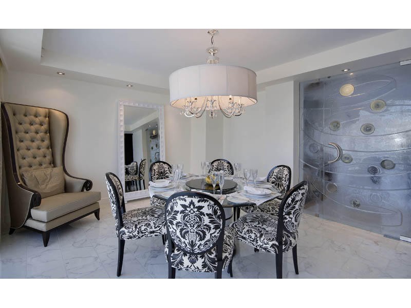 35A Hughes Avenue, Main Beach QLD 4217