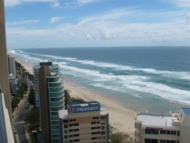 Surfers Paradise QLD 4217