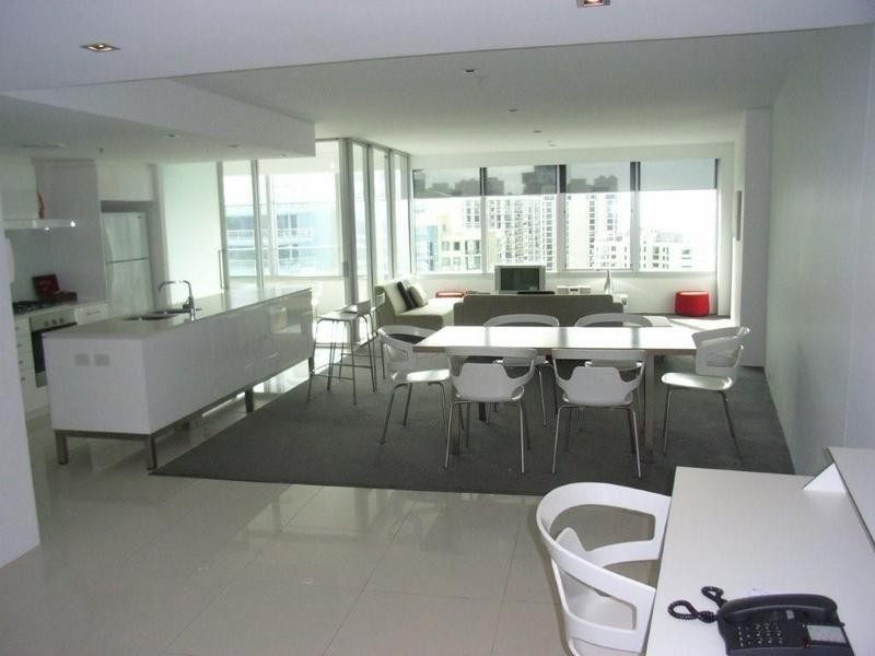 2501 Q1.9 Hamilton Avenue, Surfers Paradise QLD 4217