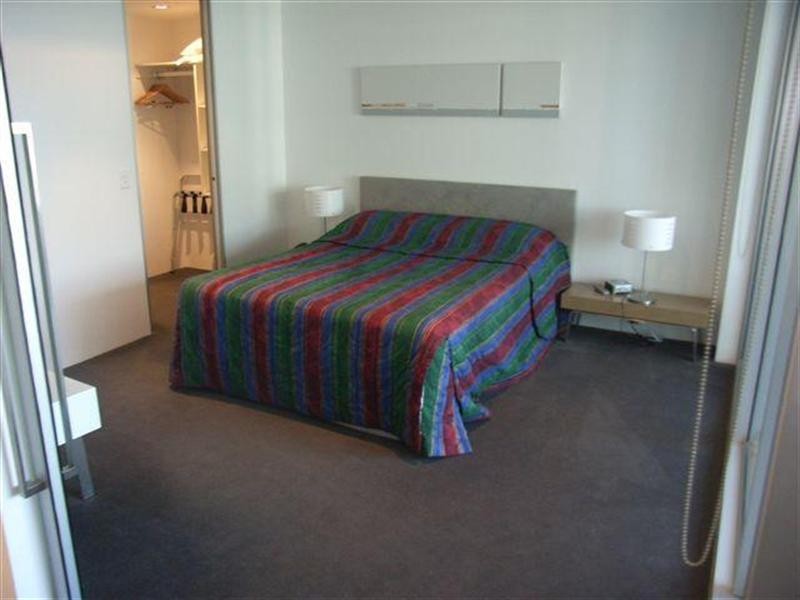 9 Hamilton Avenue – Q1, Surfers Paradise QLD 4217