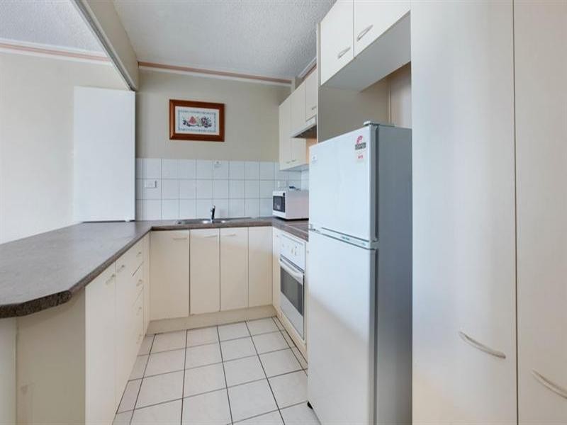 2 Riverview Parade, Surfers Paradise QLD 4217