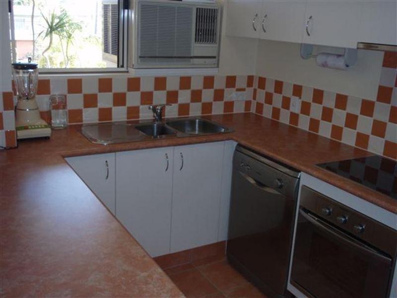 31 Mawarra Street, Surfers Paradise QLD 4217