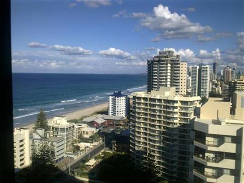 5 Enderley Avenue, Surfers Paradise QLD 4217