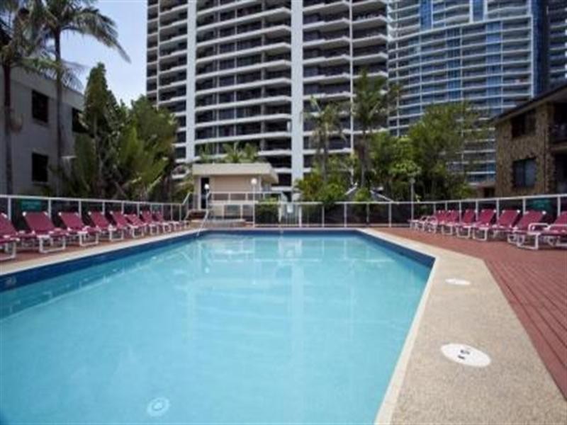 5 Enderley Avenue, Surfers Paradise QLD 4217