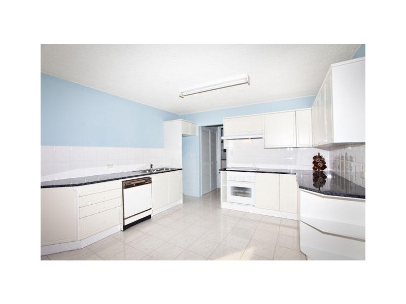 140 Paradise Towers. 3049 Gold Coast Highway, Surfers Paradise QLD 4217