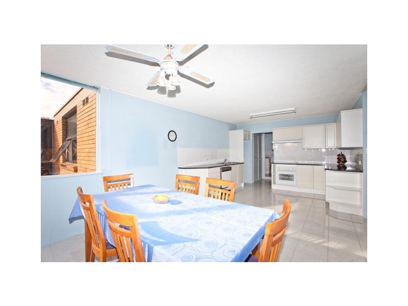 140 Paradise Towers. 3049 Gold Coast Highway, Surfers Paradise QLD 4217